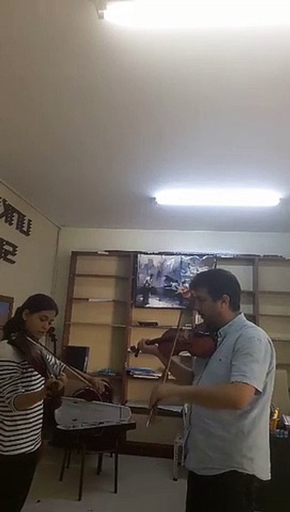 Bursa Özel Keman Dersi Keman Eğitmeni Ogün Koç 05325854677