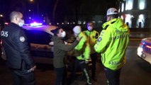 Polis uygulamasına takılan alkollü sürücü ortalığı birbirine kattı