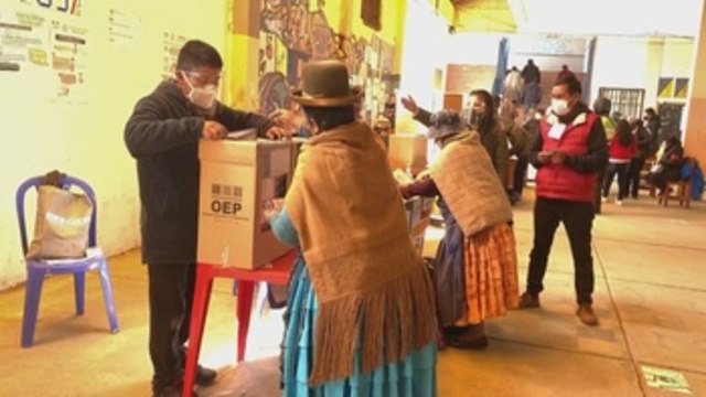 Ausencia de jurados afecta desarrollo de comicios subnacionaleesen Bolivia