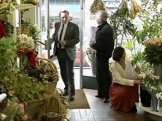 The Bill S08E091 Just Send Some Flowers