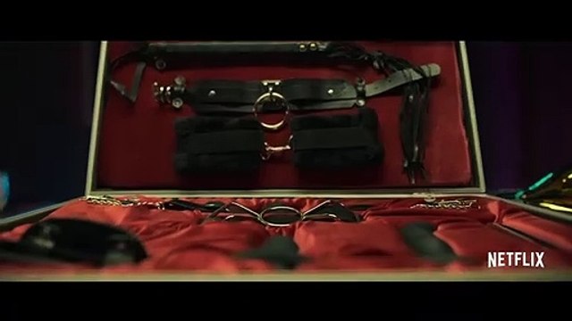 Tráiler de la serie Sky rojo con Verónica Sánchez, Lali Espósito, Yany Prado, Miguel Ángel Silvestre, Asier Etxeandia y Enric Auquer
