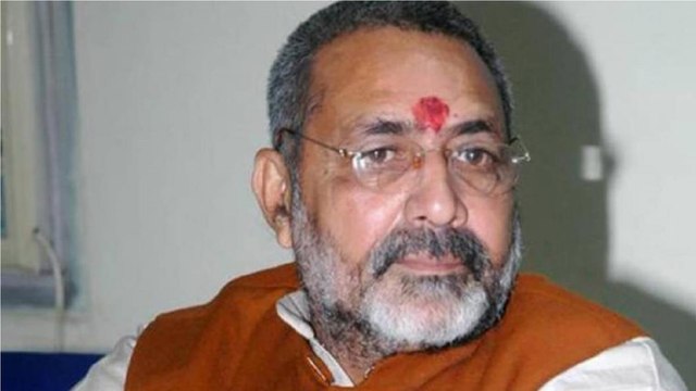 Nitish angry with Giriraj's statement, BJP turns deaf ear