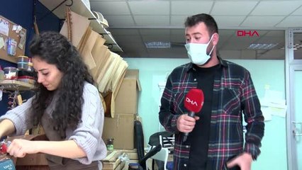 TUNCELİ Türkiye'nin tek kadın bağlama ustası: Kadınlar üretince güçlü olur