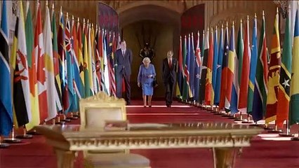 Interview événement cette nuit : La Reine avait pris les devants en prenant la parole hier après-midi en louant le "dévouement désintéressé et du sens du devoir"