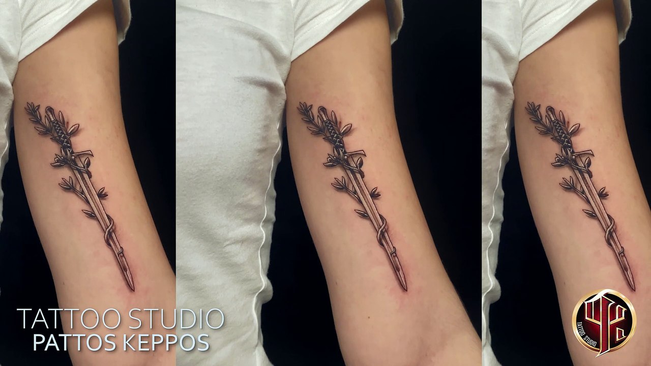 Schwert Tattoo - Tattoo Studio Pattos Keppos - Wien