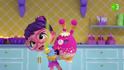 آبي تبحث مشكلة دمية كيرلي