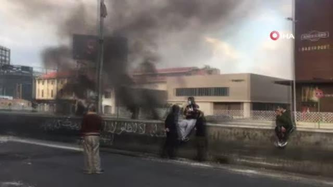 Lübnan'da ekonomik kriz devam ederken, protestocular yine sokaklarda