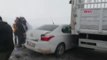 VAN Tendürek Dağı geçidinde zincirleme 'buzlanma' kazası: 1 yaralı