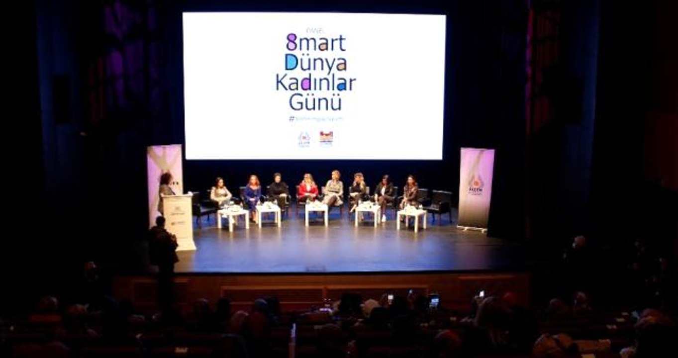 - Zeytinburnu'nda " Kadınım, Güçlüyüm" paneli düzenlendi