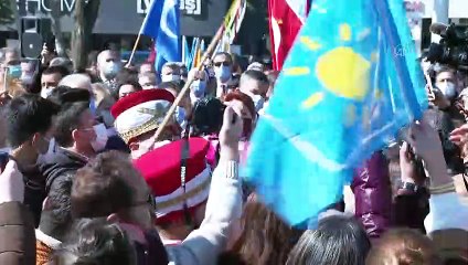 ANKARA - Akşener, Sincan esnafını ziyaret etti