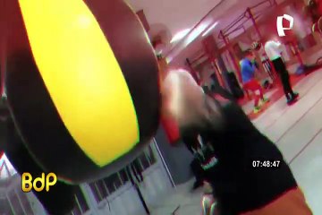 Conoce a la anciana boxeadora que practica deporte para frenar el avance del Parkinson