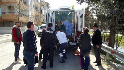 Acımasız adam, tartıştığı karısını ve oğlunu bıçakladı