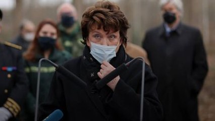 Roselyne Bachelot se rend au théâtre Odéon occupé