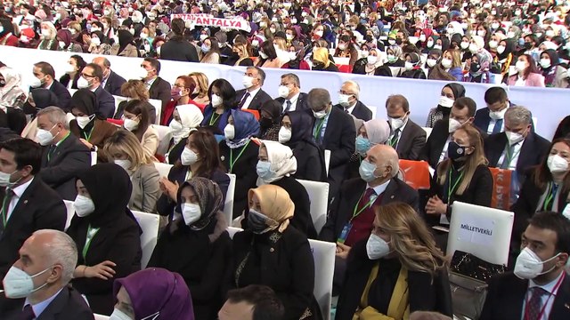 ANKARA - AK Parti Kadın Kolları 6. Olağan Kongresi - AK Parti Kadın Kolları Başkanı Çam (4)