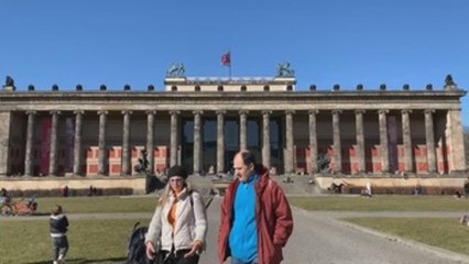 Alemania inicia tímida reapertura tras tres meses de cierre