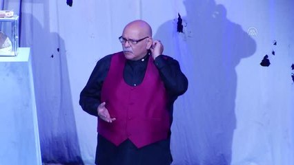 Sanatçı Rasim Öztekin, hayatını kaybetti