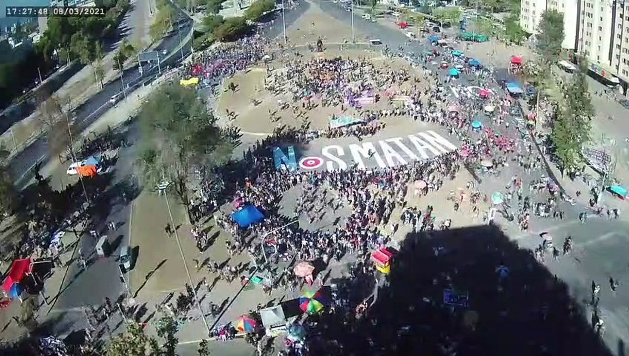 Así se vive el Día Internacional de la Mujer en Plaza Dignidad