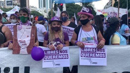 Video herunterladen: BUENOS AIRES - Arjantin'de 8 Mart Dünya Kadınlar Günü yürüyüşü düzenlendi