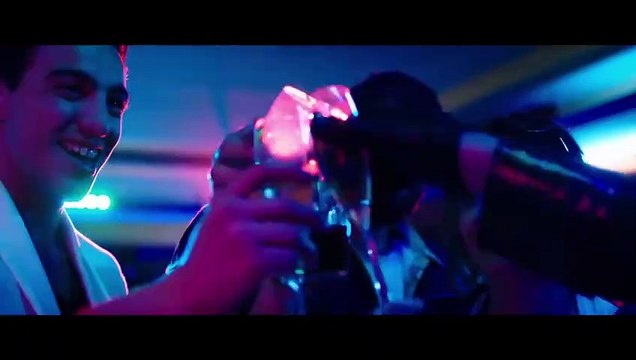 LO CHIAMAVANO JEEG ROBOT Film Clip (2017)