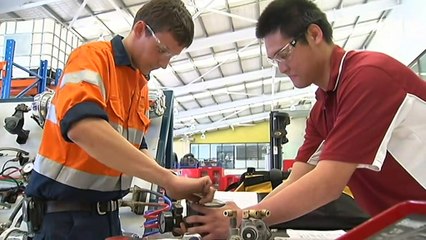 PM announces wage subsidy for up to 70,000 more workers