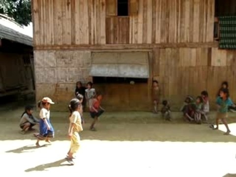 Le Fil Rouge de Muang N'Goi, Laos