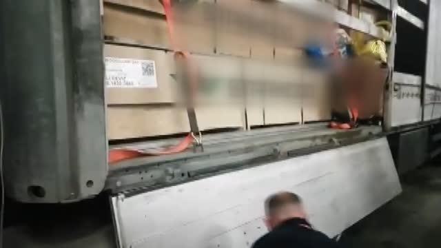Son dakika! Sarp Sınır Kapısı'ndan yurt dışına kaçmaya çalışan FETÖ firarisi çift yakalandı