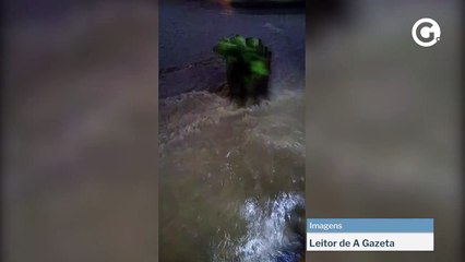 Bar alaga, mas clientes continuam no local em Nova Venécia