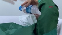 SAMSUN 17 yaşındaki kız, su şişesiyle sağlık çalışanını yaraladı