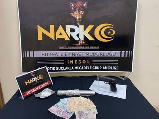 Bursa'da uyuşturucu partisine baskın