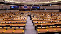 Il Parlamento europeo revoca l'immunità parlamentare di Carles Puidgemont