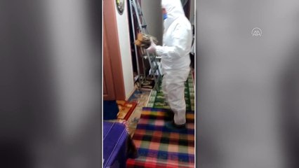 AMASYA - Karantinadaki yaşlı kadının sobasını Vefa Sosyal Destek Grubu yaktı