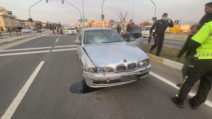 Otomobilin çarptığı motosikletin sürücüsü ağır yaralandı  motosiklet,TRAFİK KAZASI,