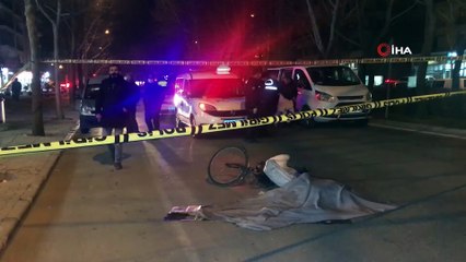 Otomobile çarpıp düşen bisikletliye kamyon çarptı: 1 ölü