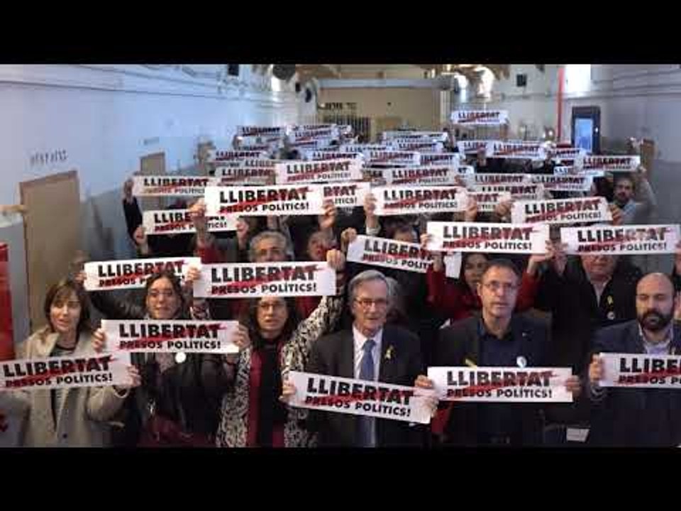 Crits de "llibertat" per els presos polítics des de la presó Model