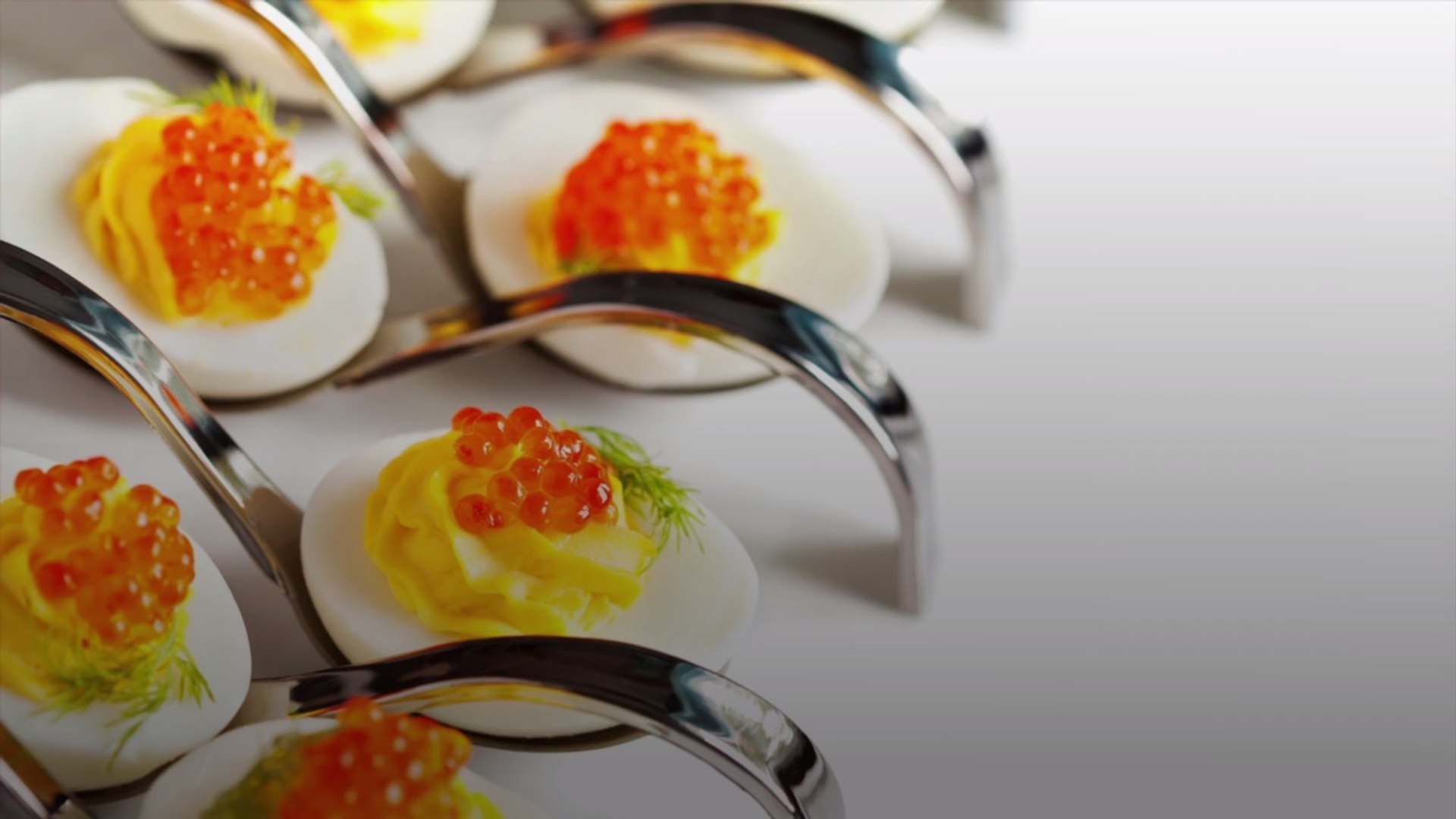 ⁣How To Make Deviled Eggs Ahead of Time