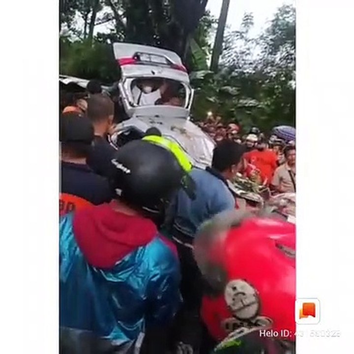 terjadi kecelakan di sekitar jalan raya pekalongan