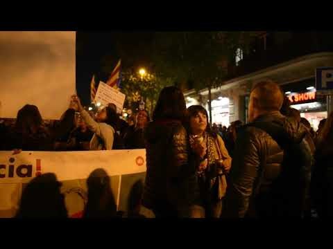 Crits 'els carrers seran sempre nostres' a Sagrada Familia