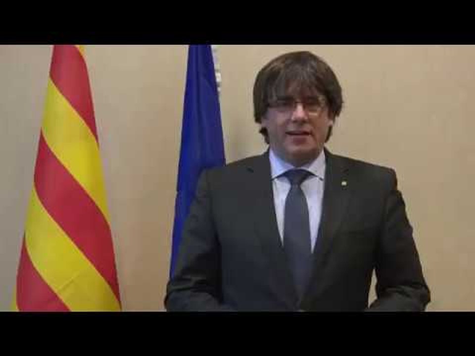 Missatge del president Carles Puigdemont des de...