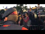 Mossos fan cordó per contenir els manifestants