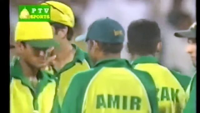 Abdul Razzaq 5 for 31 vs Sri Lanka 3rd Match (D/N), Sharjah, Oct 15 1999, Coca-Cola Champions Trophy