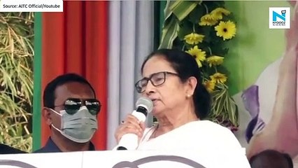 Video herunterladen: Watch: West Bengal CM Mamata Banerjee recites 'Chandi Path' at Nandigram rally