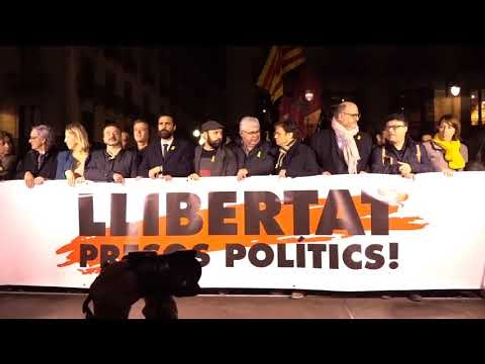 Manifestants criden "unitat"