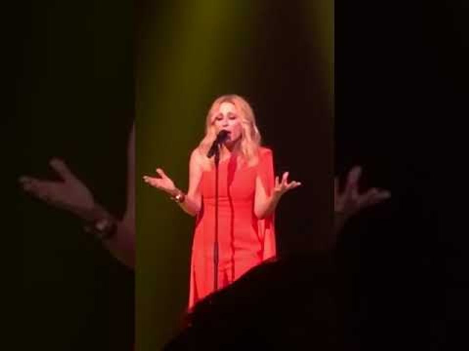 Marta Sánchez le pone letra al himno de España