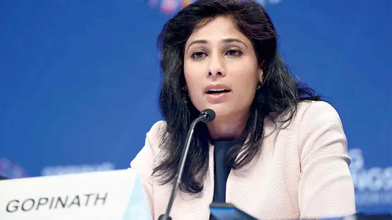 IMF's Gita Gopinath praises India for its vaccine policy