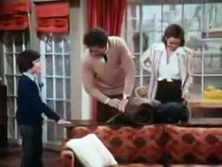 Rhoda   S01E12   I'm a Little Late, Folks