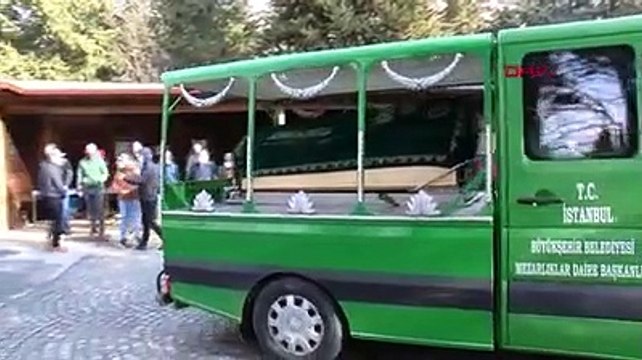 Rasim Öztekin'e veda: Cenazesi Zincirlikuyu Gasilhanesi'ne götürüldü