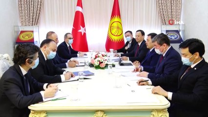 - Bakan Çavuşoğlu, Kırgızistan Cumhurbaşkanı Caparov ile görüştü