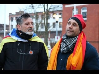 El gironí que dormirà davant Neumünster “fins que no surti Puigdemont”