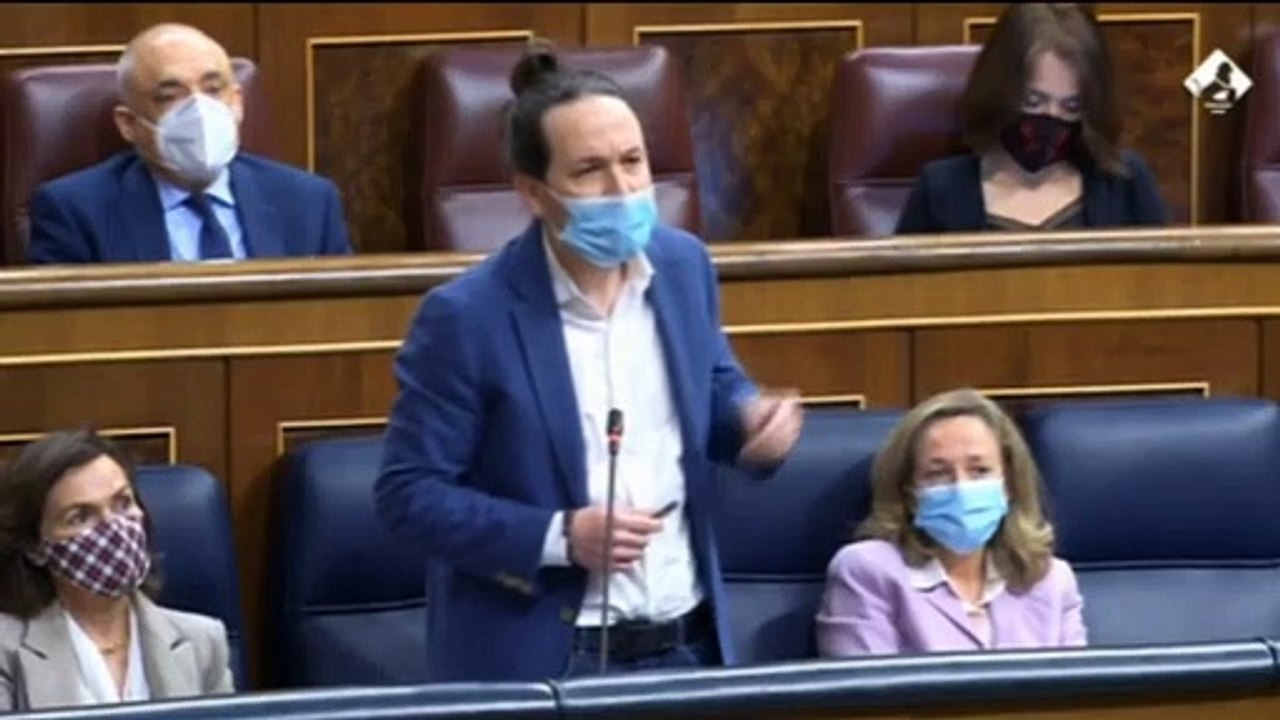 Iglesias: "La diferencia entre Paca La Piraña y Abascal es que Paca La Piraña hizo la mili"