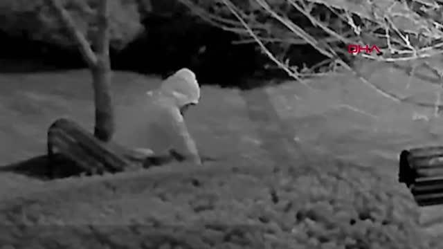 FBI, Kongre baskını öncesi parti merkezlerine bomba bırakan şüphelinin görüntülerini paylaştı